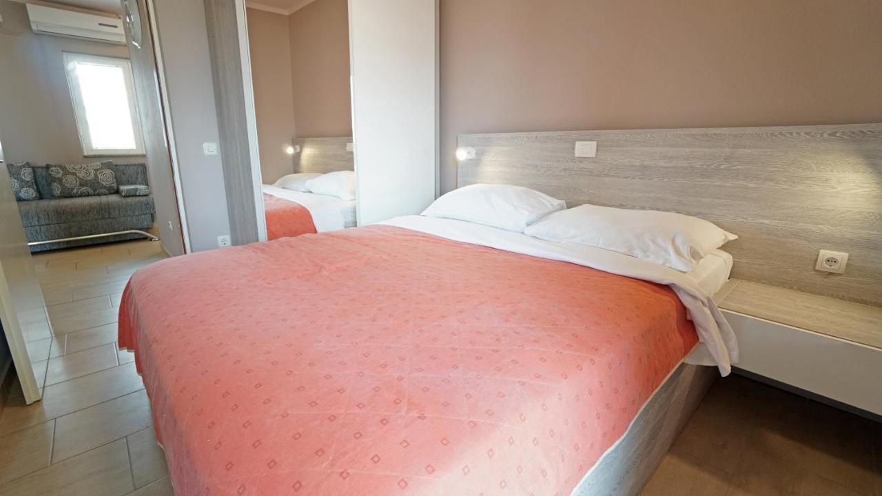Apartments Paradiso Vir Room photo