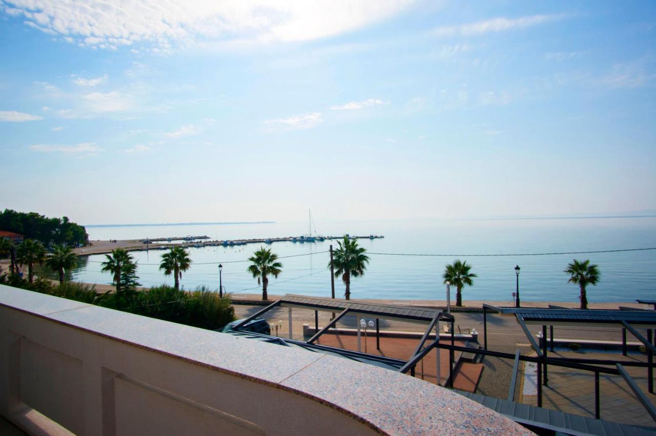 Apartments Paradiso Vir Exterior photo